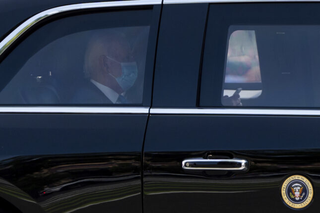 Obama satte en pistol mot Bidens tinning