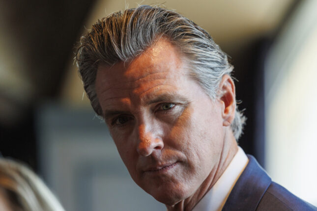 Gavin Newsom støtter Kamala Harris sitt kandidatur
