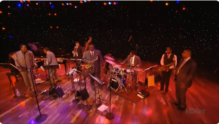 Interlude: Happy feet blues