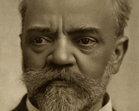 Portrett av komponisten Antonín Dvořák (ikke datert).