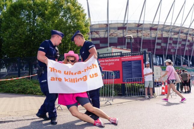 Klimamobb blokkerte VIP-inngang til Taylor Swift-konsert i Polen