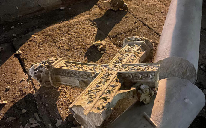 Også i Portugal: 638 år gammelt kors vandalisert. – Et angrep på nasjonal identitet