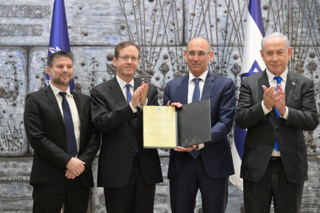 Det hvite hus raser når israelsk minister ikke ønsker kapitulasjon