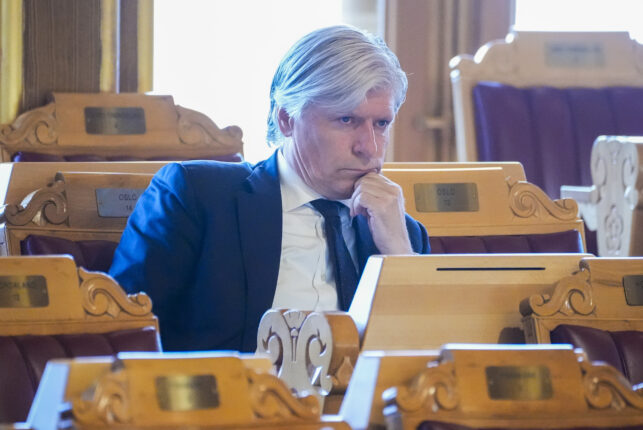Vil avbryte Stortingets sommerferie – ønsker å haste-vedta innføringen av EUs fornybardirektiv