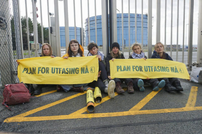 Greta Thunberg og Extinction Rebellion blokkerer gassterminal i Rogaland