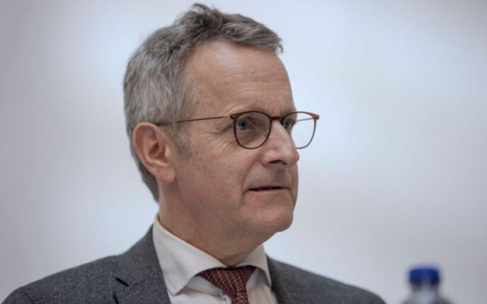 Dansk jusprofessor vil si opp menneske&shy;rettighets&shy;konvensjonen for å få sendt ut kriminelle