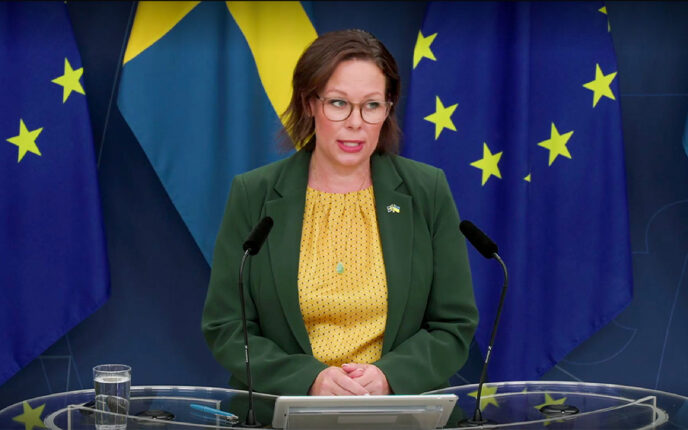 Sverige: Flere flytter fra enn til for første gang på et halvt århundre
