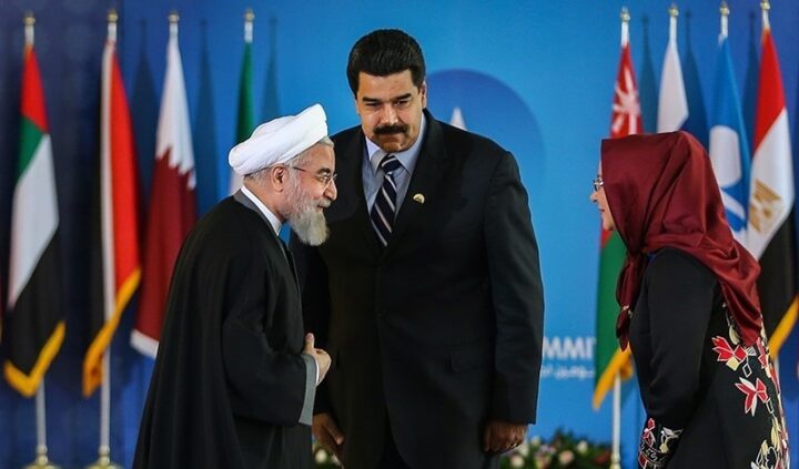 Maduro oppfordrer ungdom til å forsvare Venezuela mot fascismen
