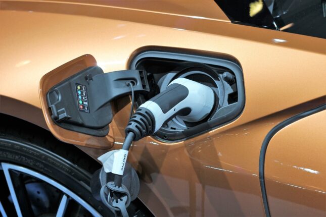 Sverige: Handling etterlyses etter batteribranner