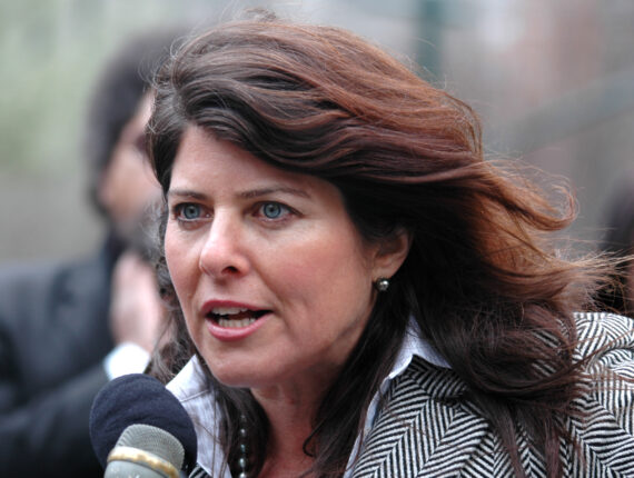 Facing the Beast: Naomi Wolf våget å stå ansikt til ansikt med monsteret