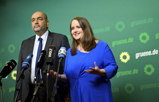 Ledelsen i det tyske partiet De Grønne går av