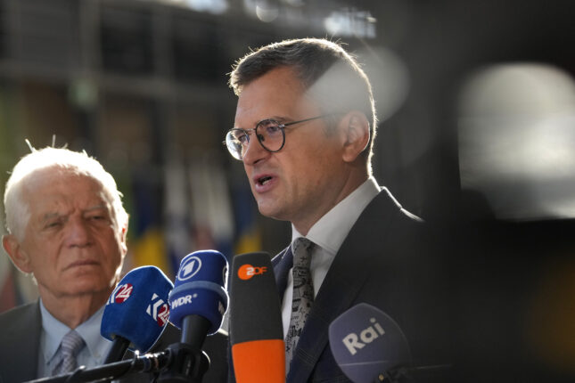 Kuleba går av