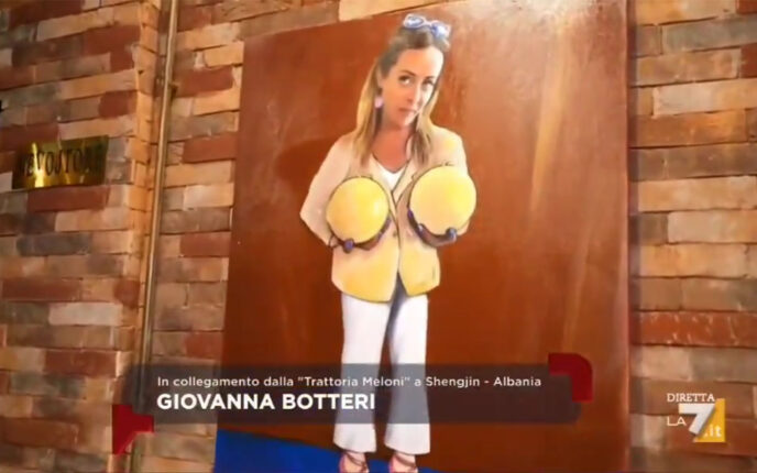 Albania: Restaurant «tapetsert» med Meloni-bilder åpnet like ved asylmottak