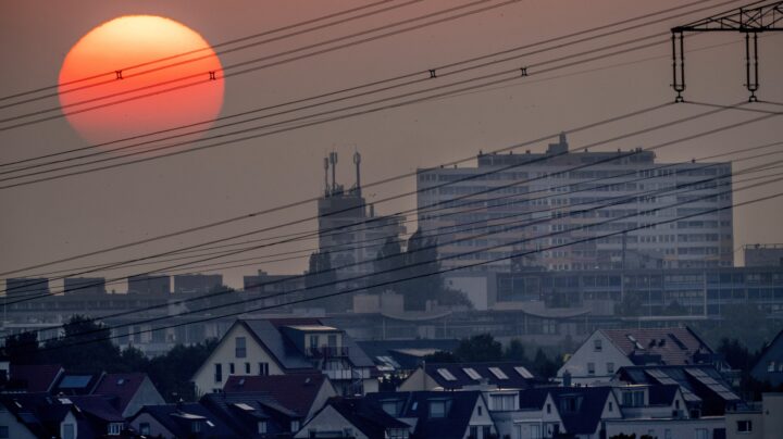 Tyskland: Stø kurs er viktigst, også når den bærer mot katastrofen