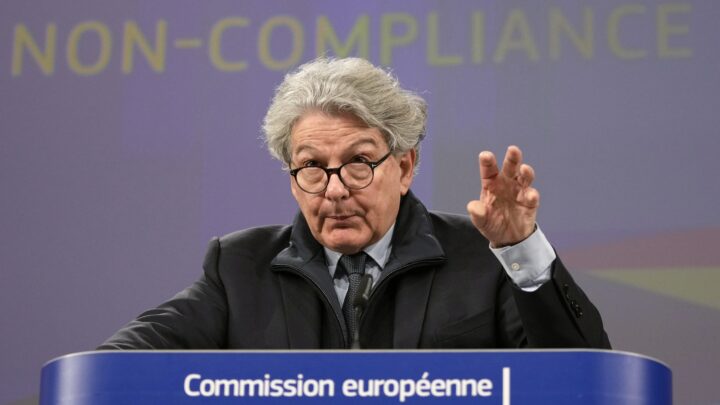Breton: Bilindustrien har selv skylden for krisen