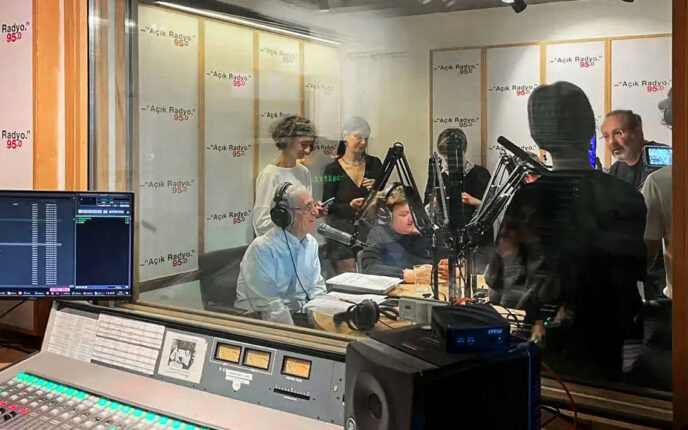 Tyrkisk radio&shy;stasjon nevnte folke&shy;mordet på armenerne. Ble fratatt lisensen og nedlagt