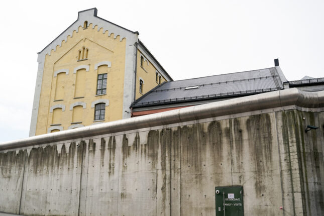 Oslo fengsel: Fire fanger gikk løs på medfange i luftegården