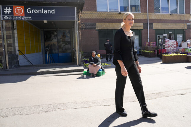 Valgkampen er i gang: Regjeringen vil «bremse flyktning&shy;strømmen»