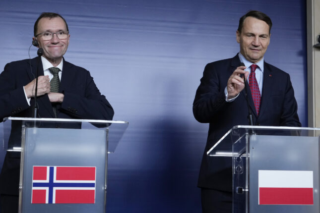 Hvorfor tror norske politikere at de bidrar til fred i Midtøsten?