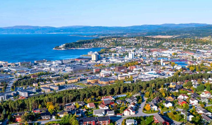 Juletre og gressklipping trues av kutt i Steinkjer kommune