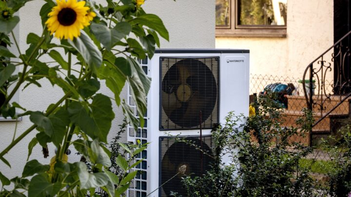 Salget av varme­pumper halvert i EU etter bortfall av subsidier