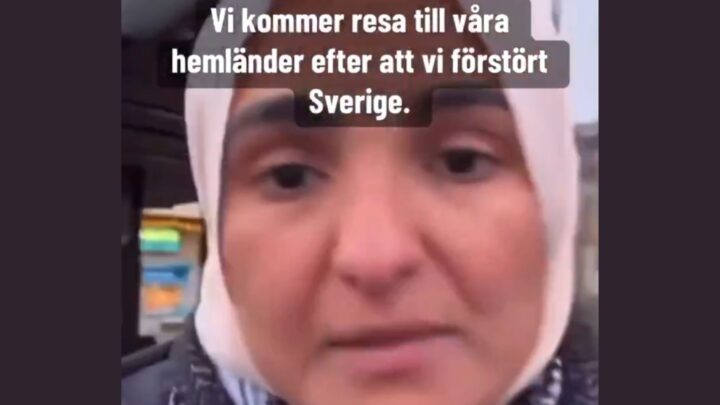 Se video: Hijab-lærer i Sverige med ekstreme utsagn: –&NoBreak;&nbsp;Jeg ønsker svenske barn døde