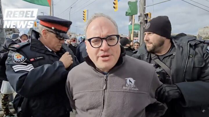 Canadisk journalist arrestert for å ha dekket pro-Hamas-demonstrasjon