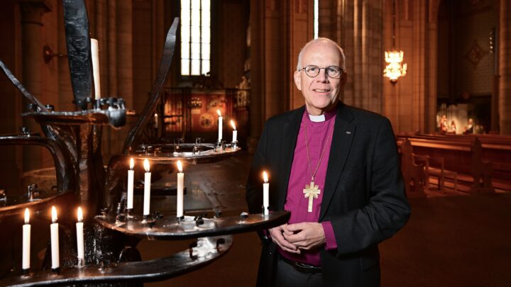 Svenska kyrkan: Erke­biskopen forlater X