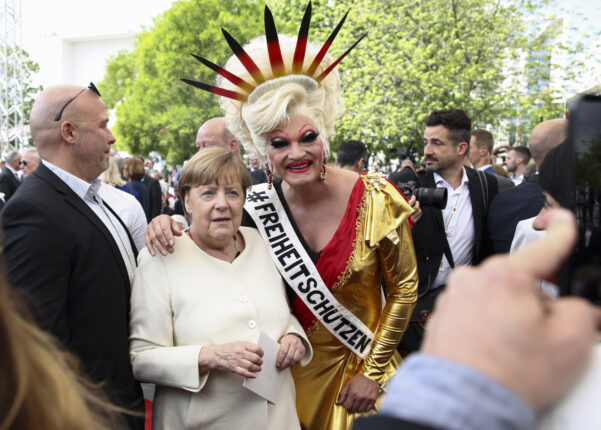 Merkel, mor til avviklingen av Tyskland