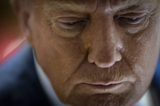 Gratulerer, Donald! Gratulerer, USA! Gratulerer, verden!