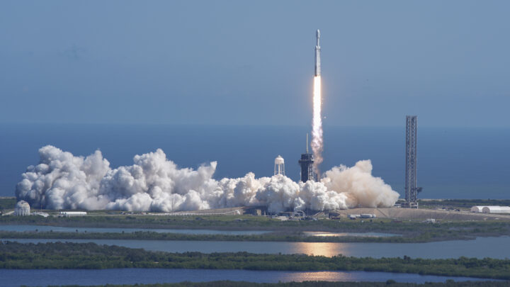 NASA-ansatte ber Elon Musk om å fjerne DEI-programmer
