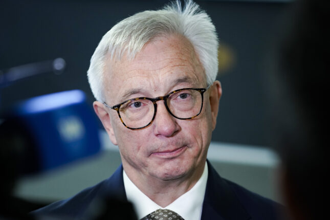 Ber regjeringen rydde opp etter Riks&shy;revisjonens refs av leder&shy;bonuser