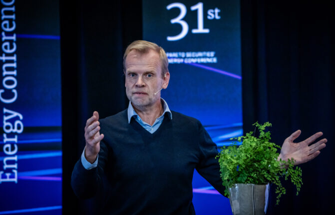 Den grønne kollapsen XII: Full&NoBreak;&nbsp;brems for elektrifiseringen av&NoBreak;&nbsp;Herøya