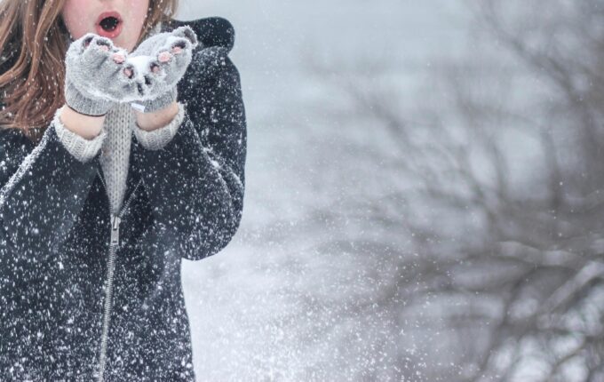 Snøkaos i Sverige enkelte steder kan få nesten en meter snø