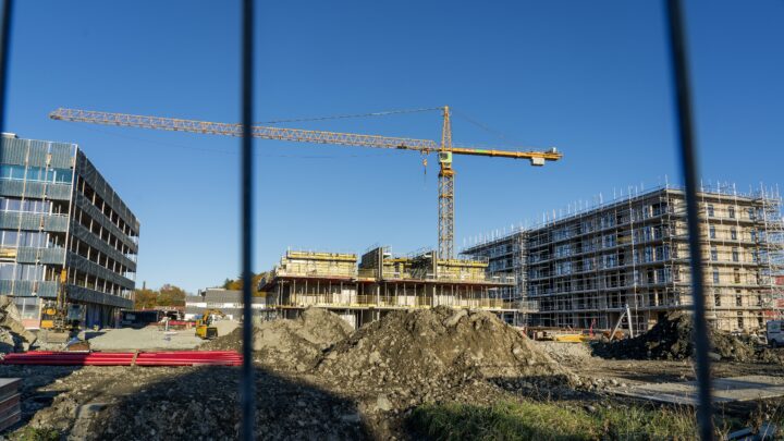 Alt klart for nye klima­krav og kollaps i bygge­bransjen i 2025