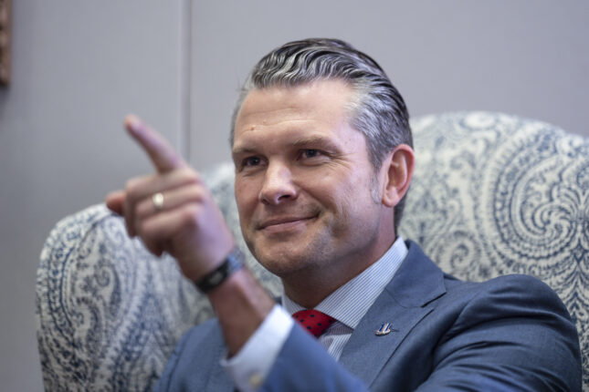 For å ramme Pete Hegseth, går NYTimes til angrep på korstogene og kristendommen