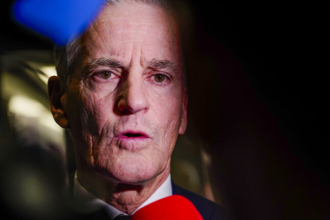 Raset fortsetter: Ap på 14,2 prosent, Sp under sperre&shy;grensen