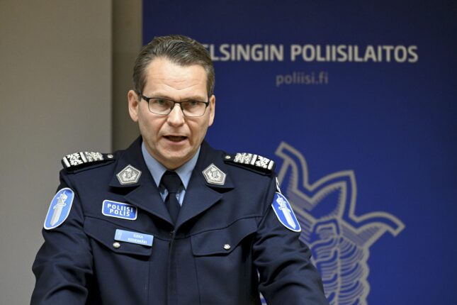 Finsk politi har stanset tankskip, sjekker det for kabelbrudd
