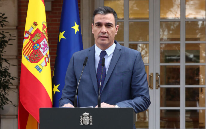 Spania: Sanchez vil ha abort- og homo-lovene inn i grunn&shy;loven av frykt for «høyre&shy;ekstreme» endringer