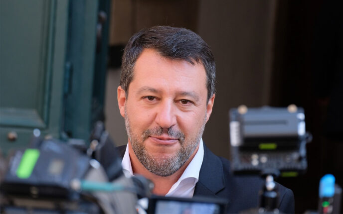 Salvini vil trekke Italia ut av WHO