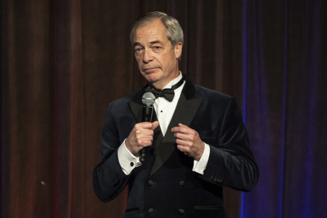 Farage: Krangelen i Det hvite hus gjør Putin til «vinneren»