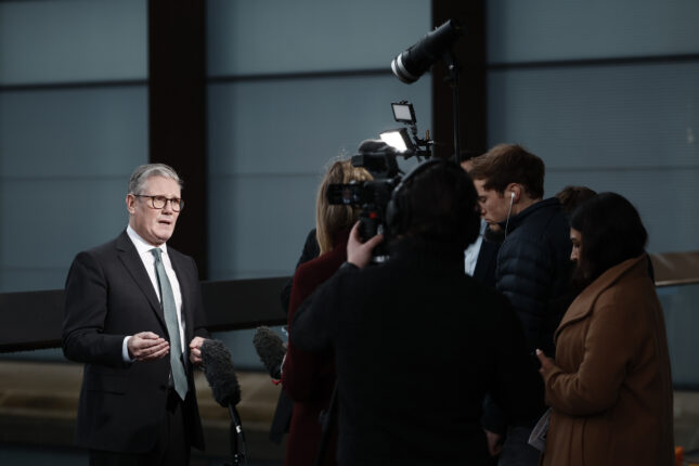 Starmer lover nok en gang at Labour skal prioritere økonomisk vekst