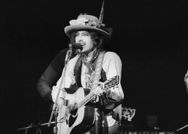 1975 – hypokonderen, Vakre Hilde og Tangled up in blue