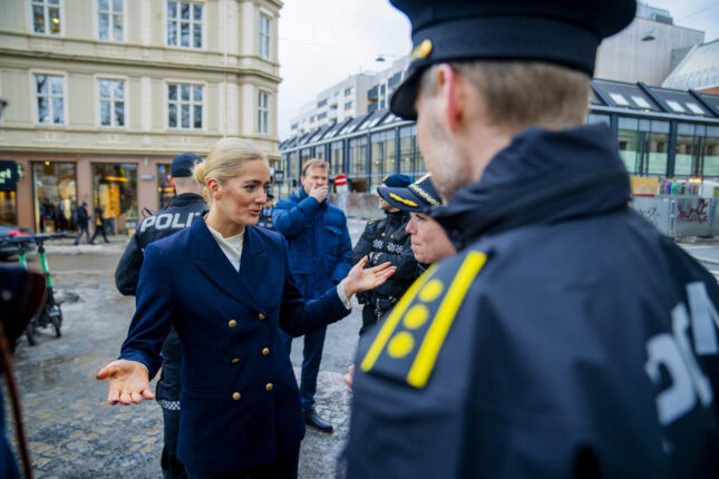Justisministeren vil la politiet ransake personer uten mistanke og bevis