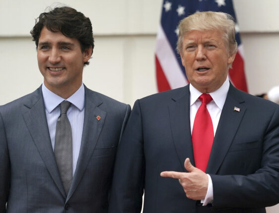 Canada står uten ledelse mens Trump truer med toll