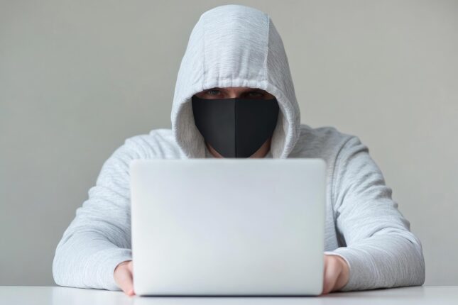 Kraftig økning i økonomisk kriminalitet; DNB slår full alarm i ny rapport