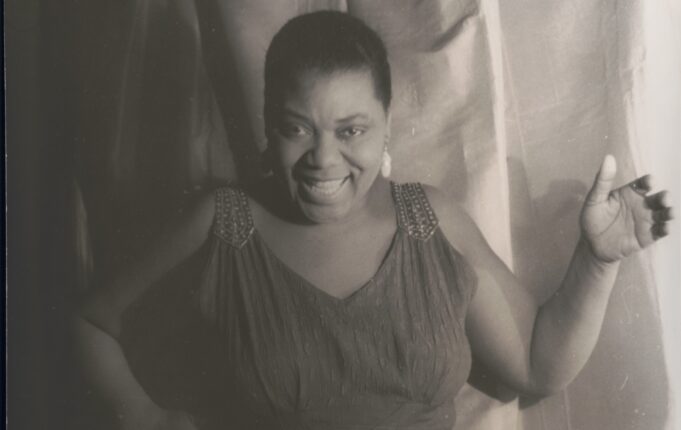 Portrett av jazz-sangerinnen Bessie Smith (1936).