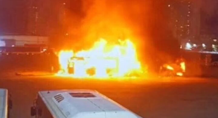 Tre tomme busser eksploderte i Israel; tidsinnstillingen på bombene var feil