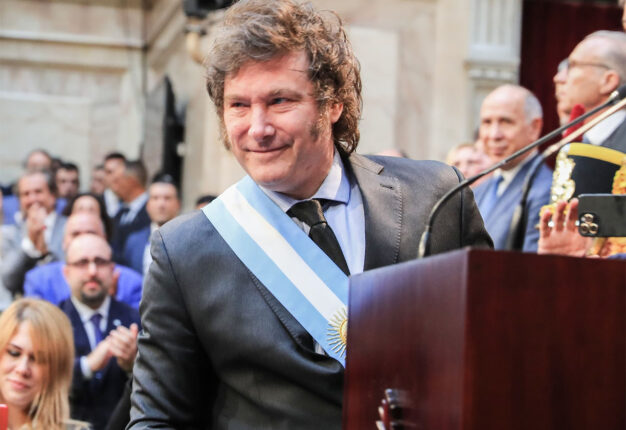 Argentina: Milei sparket godt over 37.000 offentlig ansatte første år
