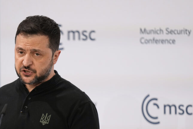 Zelenskyj mener Putin styrer NATO; Europa må bygge en egen hær